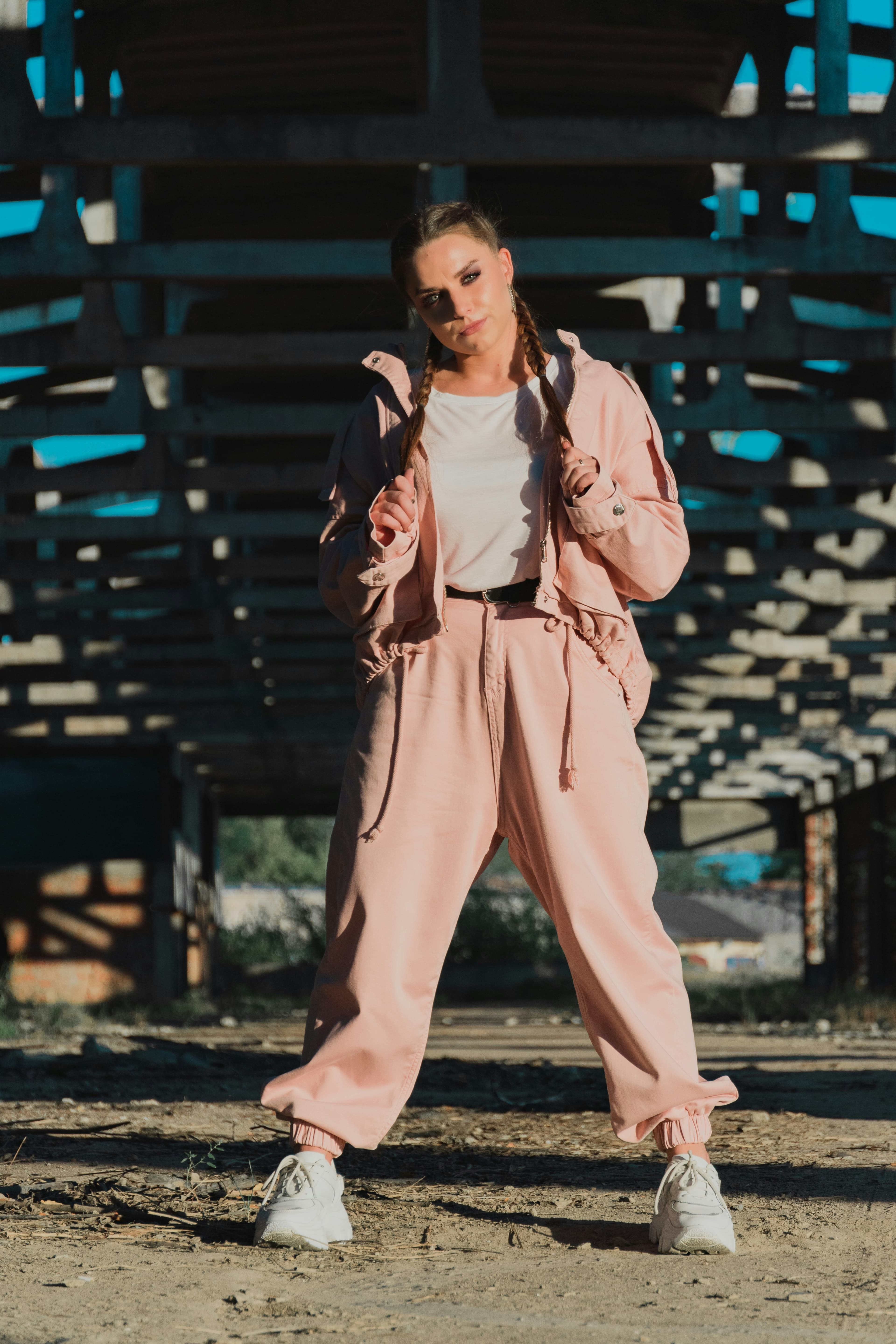 Cropped Cargo Pants detail 4