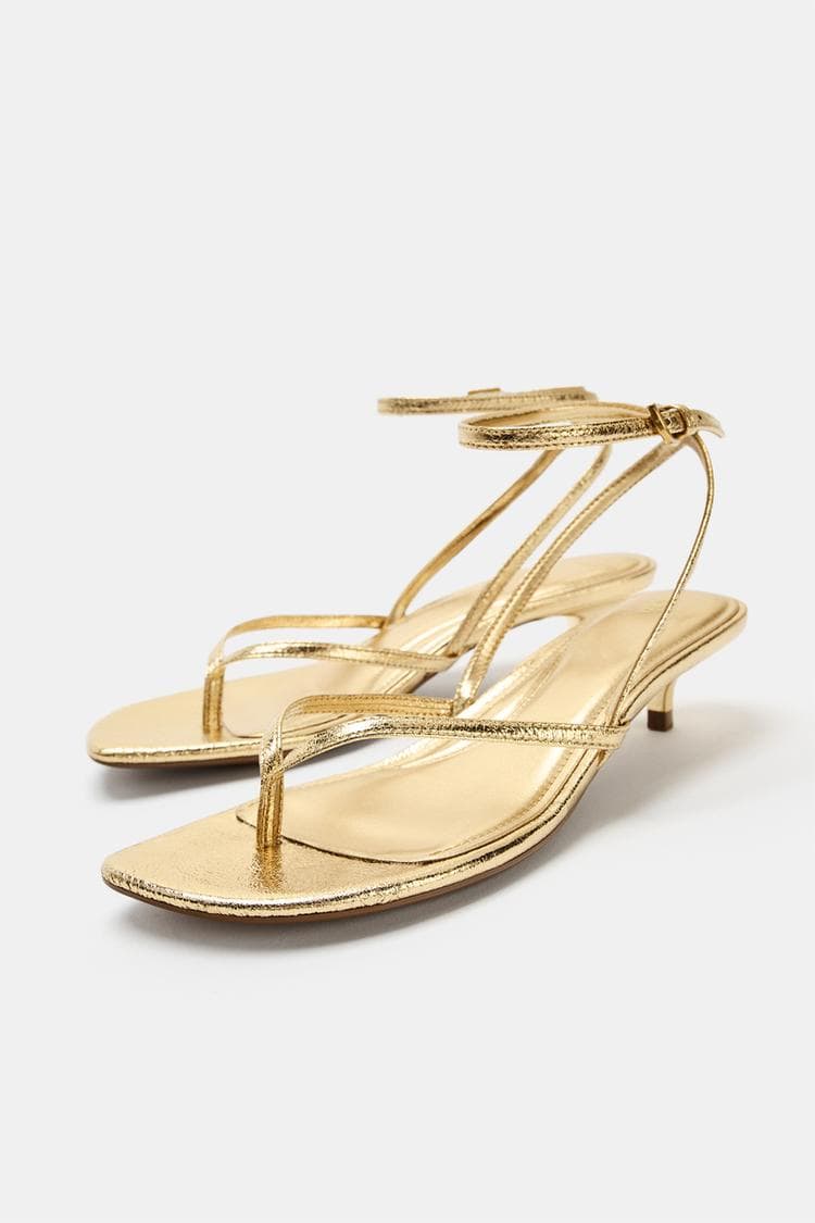 Pointed Toe Kitten Heels